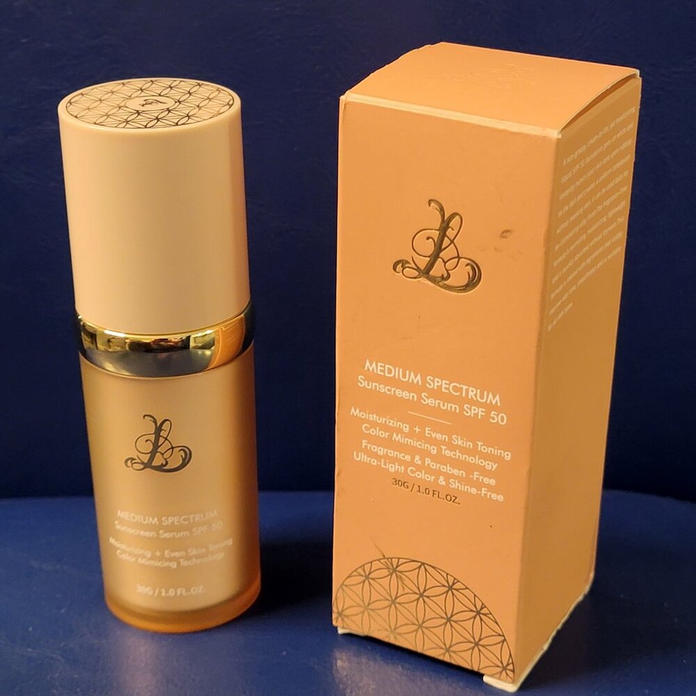 Forever Bloom Biomimic Foundation Medium Tone NIB SPF50